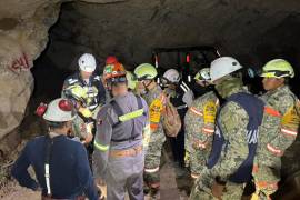 Equipos de rescate continúan labores en mina Santa Fe, en El Rosario, para ubicar al último minero atrapado tras el derrumbe ocurrido en marzo