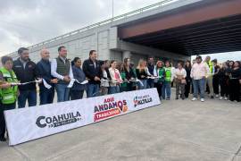 Autoridades municipales inauguraron la obra, que permite mejorar los tiempos de espera en uno de los puntos con mayor carga vehicular del oriente de Saltillo.