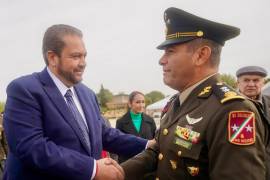 El alcalde Tomás Gutiérrez trabajará en equipo con el comandante de la Sexta Zona Militar, Jesús Alejandro Adame.