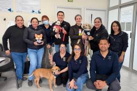 Colaboradores de Tupy participaron en la campaña “Huellas con Propósito”, impulsando la adopción responsable y el apoyo al refugio Patitas al Rescate. FOTOS: CORTESÍA