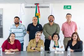 Autoridades municipales coordinaron la brigada en donde los taxistas podrán reunir los requisitos para obtener su gafete.