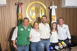 Candidatos a diputaciones locales presentaron sus principales propuestas ante medios de comunicación, destacando temas como salud, modernización de servicios públicos y fortalecimiento económico en la región.