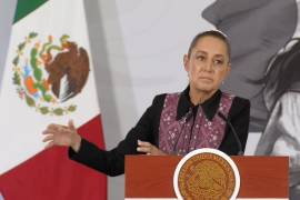 La titular del Ejecutivo destacó que, aunque la restricción legal no aplicará para los comicios de 2027, Morena decidió adoptar internamente ese criterio desde el próximo proceso electoral.