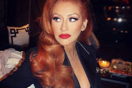 Christina Aguilera cambia de look al estilo Jessica Rabbit