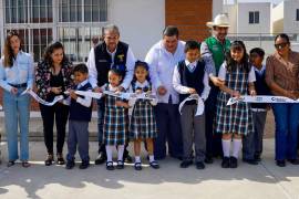 El alcalde destacó que invertir en educación es apostar por el futuro del municipio y el desarrollo de las nuevas generaciones.