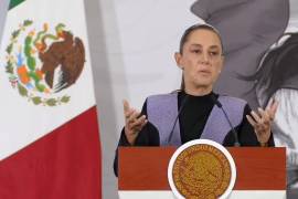 Sheinbaum explicó que la parte aprobada del Plan B permitirá avanzar en la depuración y contención de gastos excesivos.