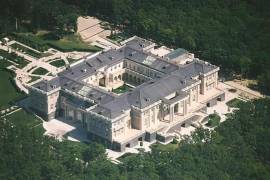El Palacio de Putin es un extenso complejo de 17651 metros cuadrados en Cabo Idokopas, ubicado cerca de la ciudad turística de Gelendzhik, no lejos de Crimea.