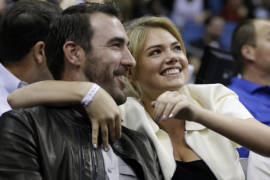 Kate Upton presume su 'enorme anillo de compromiso'