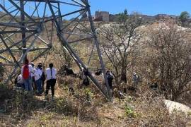 Este hallazgo ocurrió en el llamado camino a las antenas, en la parte superior del fraccionamiento Terralta del municipio de San Pedro Tlaquepaque.