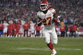 NFL envía a Kareem Hunt a la lista de exenciones del Comisionado