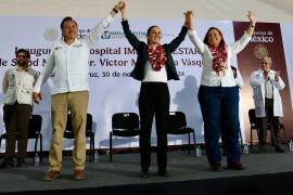 Durante su visita a Veracruz destacó que el mandatario estatal tuvo una buena gestión | Foto: Cuartoscuro