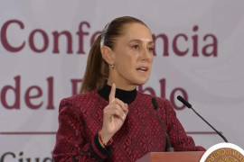 Sheinbaum anunció que se instalarán módulos a las afueras de los centros de salud, de modo que las personas no tengan que formarse en las largas filas de estas unidades.