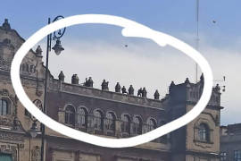 8M: Denuncian la presencia de francotiradores en Palacio Nacional; es un sistema antidron, dice vocero de AMLO