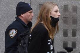Hunter Schafer, actriz de ‘Euphoria’, fue arrestada junto a 50 personas a causa de una manifestación en el Rockefeller Center de Nueva York.