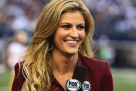 Erin Andrews pide 75 millones de dólares tras acoso sexual