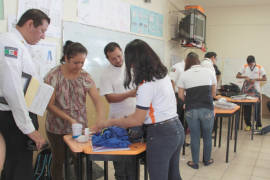 Hallan tijeras y exactos en mochilas de estudiantes, dice Sedu Coahuila