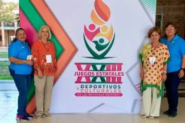 La delegación sabinense brilló en la justa estatal celebrada en Torreón, destacando en las disciplinas de joyería, cartonería, tejido y bordado. FOTOS: CORTESÍA