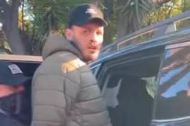 Le impusieron como medidas cautelares la prohibición de salir del país sin autorización judicial y la prohibición de convivir, acercarse o comunicarse con los elementos la Policía Federal Ministerial.