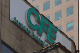 Aunque el nuevo marco constitucional de octubre de 2024 blinda la preeminencia de la CFE, el máximo tribunal analizará si la eliminación de esquemas como el “porteo estampilla” vulnera derechos de los generadores particulares.