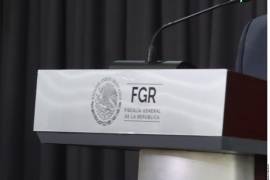 Fuentes federales revelan que a Óscar Langlet le exigieron la renuncia tras salir de una cirugía por negarse a congelar un caso contra un juez; es la segunda baja en el equipo de Ernestina Godoy.