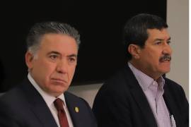 Corral advirtió que la presencia de Inzunza es clave para alcanzar la mayoría calificada necesaria para aplazar la elección judicial hasta 2028, o de lo contrario, se verá obligado a pedir licencia.