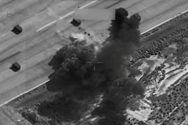 En Irán, las autoridades afirmaron que los ataques tuvieron como objetivo el perímetro de la única planta nuclear civil del país, ubicada en la provincia de Bushehr, una zona donde el organismo de control nuclear de la ONU ya había advertido que los ataques podrían “representar un peligro muy real para la seguridad nuclear”.