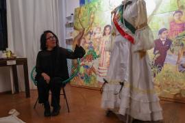 María Romero, artista sinaloense, lleva años realizando un recorrido que emula la leyenda local de “La novia de Culiacán”; el caminar ha servido para acompañar a distintas mujeres, entre ellas, a víctimas de la violencia.