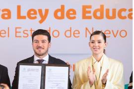 El despliegue publicitario, que precede a las elecciones por poco más de un año, incluye también inversiones significativas de otros cuadros de Movimiento Ciudadano como Miguel Flores...
