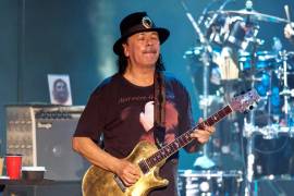 El guitarrista mexicano Carlos Santana cumple 75 años.