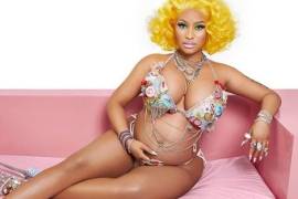 Con sexys fotos, Nicki Minaj, anuncia embarazo