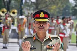 Ver imagen en pantalla completaEl jefe del Estado Mayor del Ejército de Pakistán, Asim Munir, conversó sobre el conflicto entre Estados Unidos e Irán en una llamada con el presidente estadounidense.