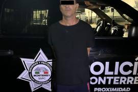 Lázaro “N”, de 41 años, fue detenido en el centro de Monterrey tras ser señalado por agredir a un hombre y portar 12 dosis de presunta droga.