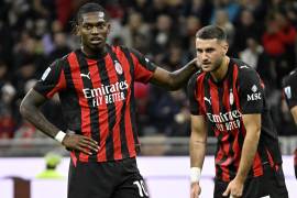 Santiago Giménez disputó 60 minutos ante Pisa, pero no logró generar ocasiones claras.