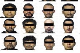 La FGR reportó el aseguramiento de armas largas, miles de cartuchos, equipo táctico y artefactos explosivos, además de fijar dos meses para la investigación.