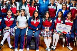 El programa “Todos por la educación” beneficiará a 8 mil alumnos de los niveles Básico, Medio y Superior.