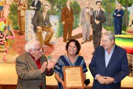 Claudia Rumayor fue impulsora de la apertura del Museo del Sarape y Trajes Mexicanos en Saltillo, así como de la Escuela del Sarape “La Favorita”.