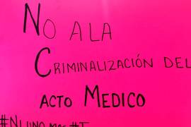 Médicos protestan en todo el país; exigen ley que discriminalice su profesión