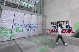 Actualmente, en la Ciudad de México la mayoría de los trabajadores sexuales, o chichifos, como popularmente son llamados, no son reprendidos por los elementos policiacos desde la abrogación de la Ley de Cultura Cívica en 2019, la cual establecía como infracción “el invitar a la prostitución o ejercerla, así como solicitar dicho servicio”.