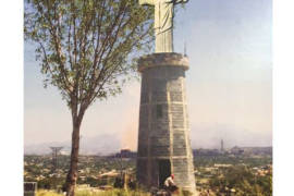 Construyen en Monclova cristo de 20 metros de altura con brazos abiertos