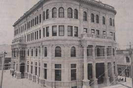 Fachada del edificio inaugurado en 1902.