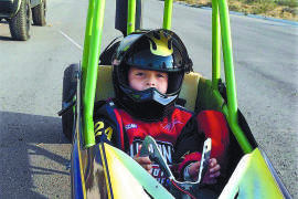 Con 6 años, el pequeño Marco ya ‘juega’ a ser piloto