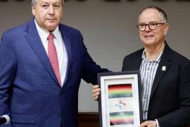 El alcalde de Saltillo, José María Fraustro Siller, recibió a su homólogo de Chihuahua, Jorge Cruz Russek.