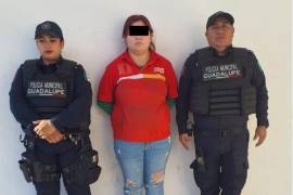 La joven, de 24 años, fue detenida por elementos de la policía de Guadalupe acusada de extraer el dinero de la caja fuerte y depositarlo en varias cuentas