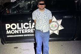 Detienen a hombre con 107 dosis de droga en inmediaciones del Mercado Juárez, en Nuevo León.