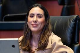La legisladora aseguró que no está obligada a renunciar actualmente a su ciudadanía estadounidense, al no aspirar por ahora a otro cargo de elección popular.