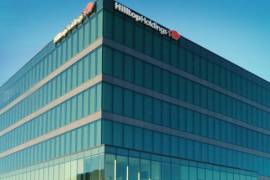 “¿Qué pasa con una empresa familiar cuando muere su fundador?”, plantea Whitepaper como punto de partida del episodio.