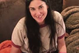 Demi Moore revela que perdió dos dientes frontales