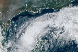 Fotografía satelital cedida por la NOAA a través del NHC estadounidense de la localización del huracán ‘Milton’ en el Golfo de México.