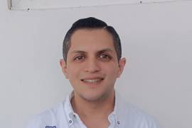 El director de la FACYD, Tadeo Vargas, informó que la facultad actualizará el plan de estudios de Administración de Empresas y reportó un crecimiento histórico en la matrícula.