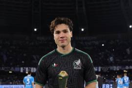 Antonio Vergara, mediocampista italiano del Napoli, fue vinculado con el Tri por un rumor sobre sus raíces que posteriormente fue desmentido.